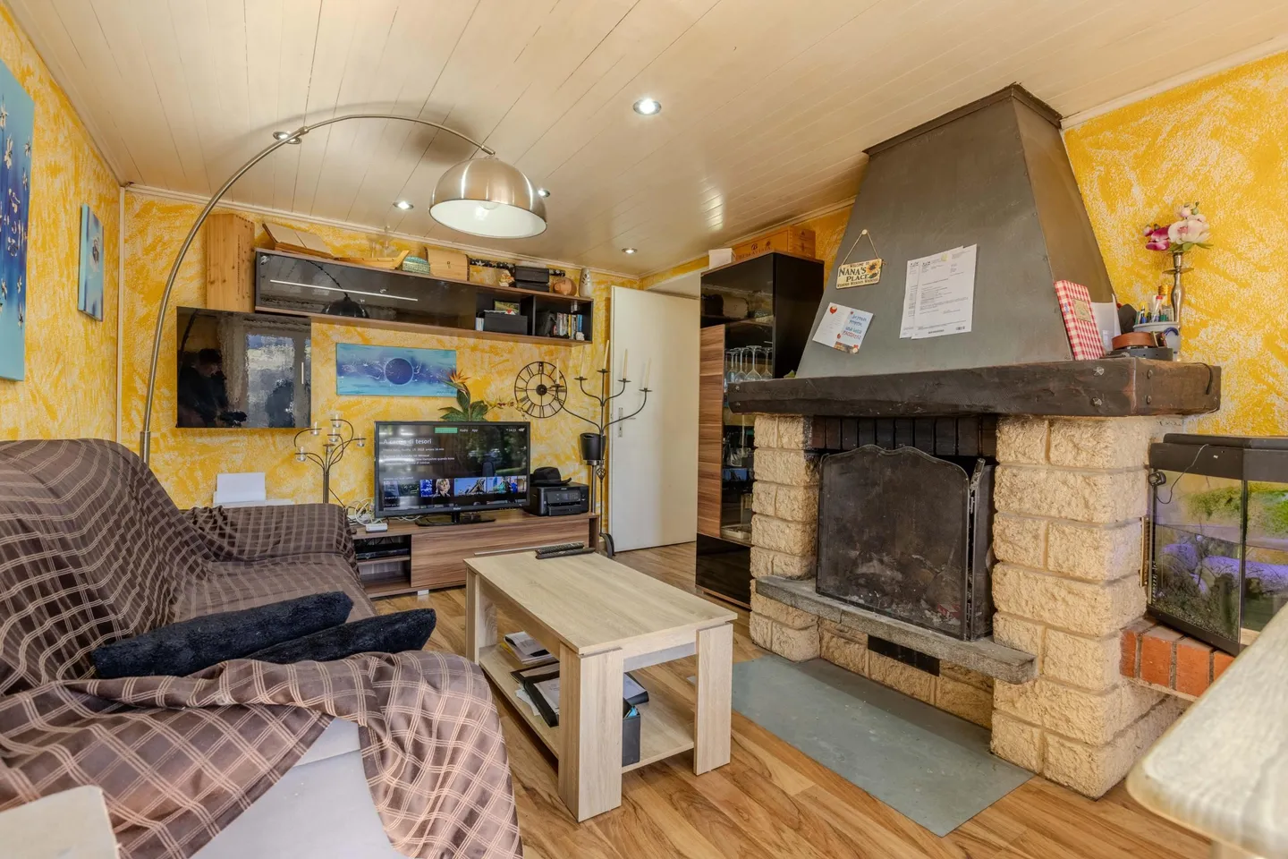 SPAZIOSA CASA 9 LOC. CON TRE UNITÀ A REDDITO A LUGANO BOGNO - Foto 3 di 9