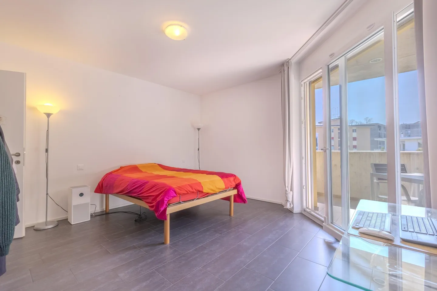 AMPIO E MODERNO 3.5 LOCALI IN ZONA SERVITISSIMA A PORZA - Foto 7 di 9