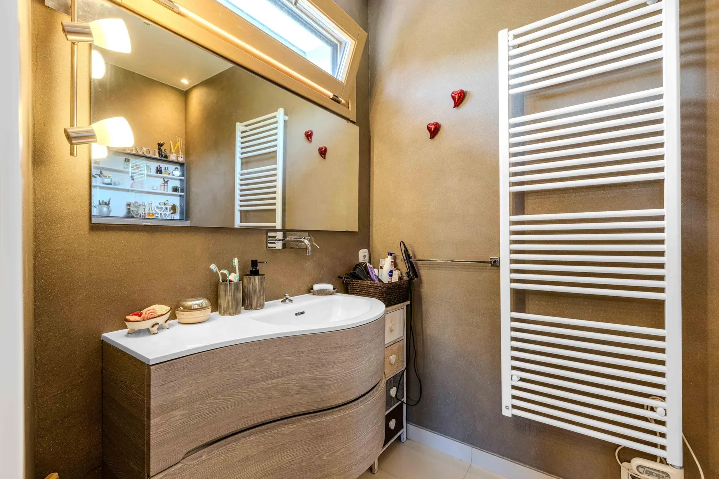 SPLENDIDE VILLA 6.5 PIÈCES SUR UN ÉTAGE AVEC JARDIN À STABIO - Photo 8 sur 13