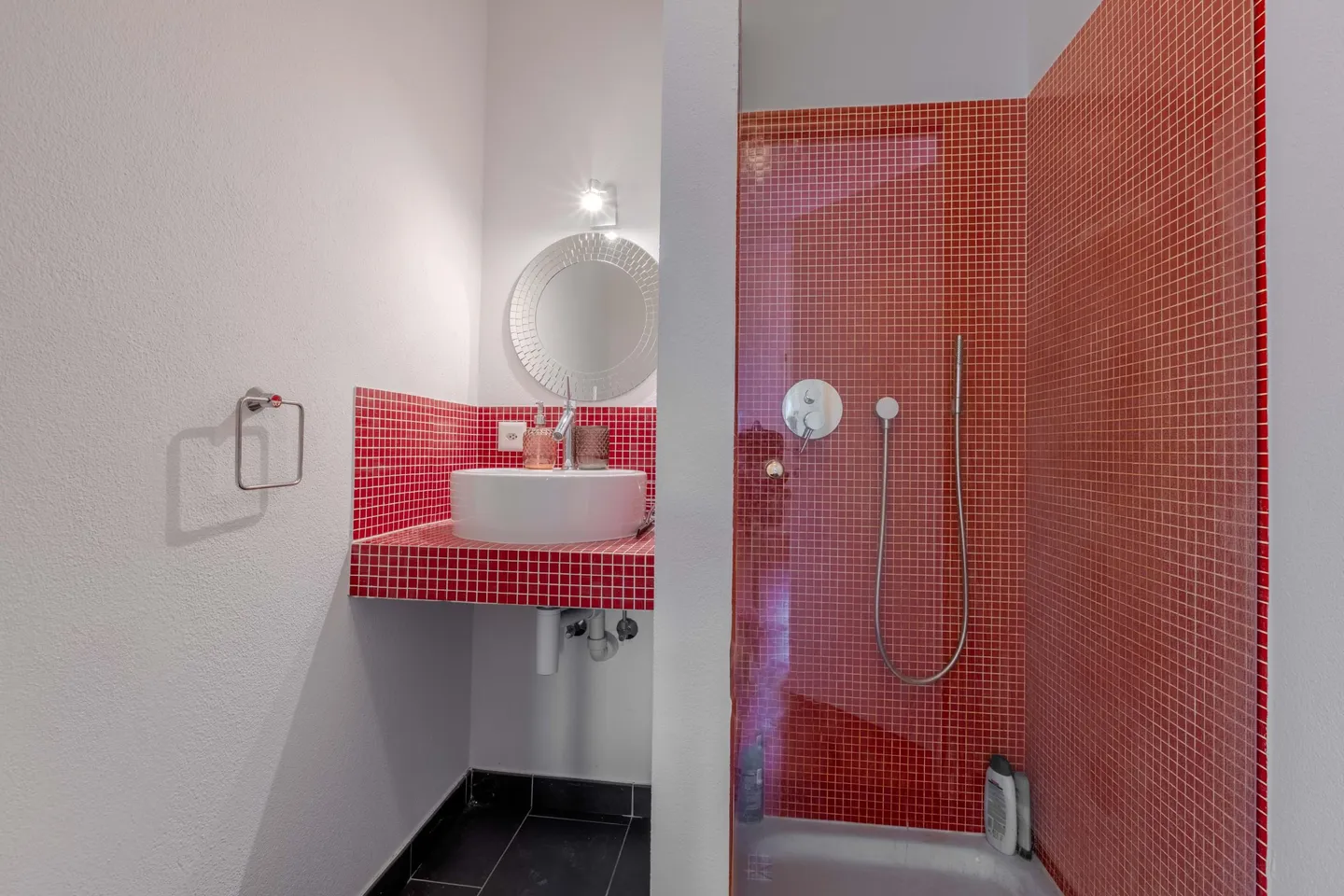 MERVEILLEUX ATTIC 3.5 AVEC VUE AU CENTRE DE MENDRISIO - Photo 8 sur 8