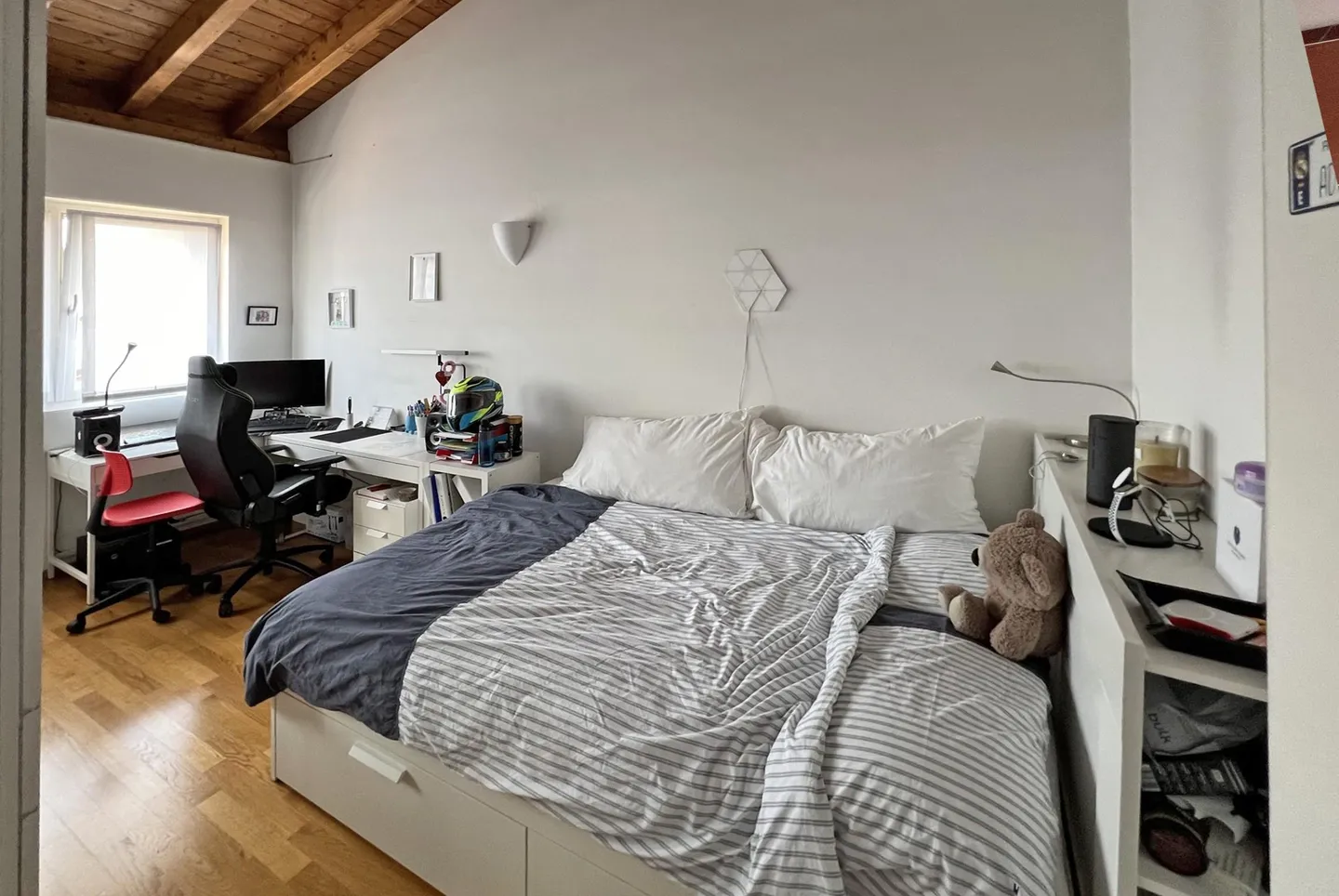 WONDERFUL AND LARGE ATTIC 8.5 ROOMS IN LAMONE - Photo 7 of 10