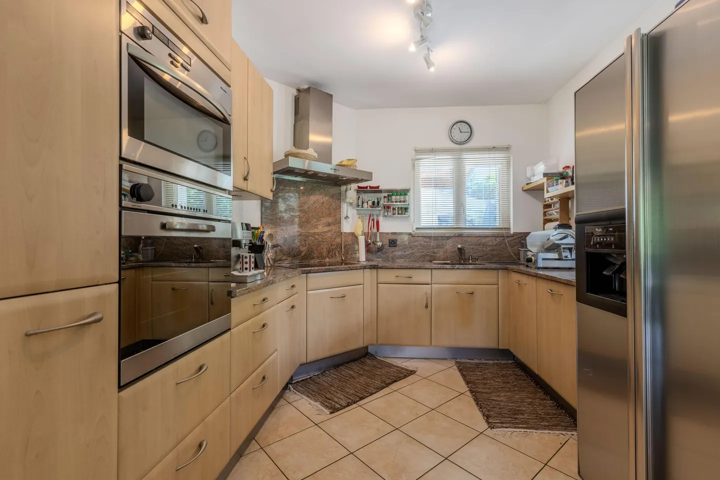 TWO-FAMILY VILLA 6.5 WITH GARDEN IN THE GREENERY IN CARABBIA - Photo 13 of 13