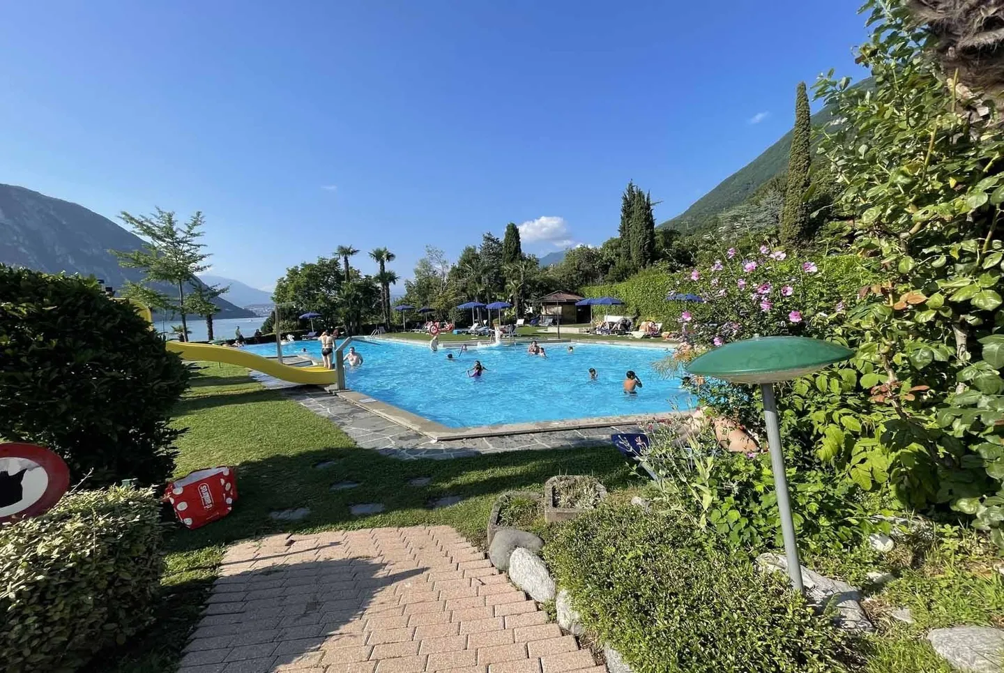 INVESTIMENTO - 2 LOCALI IN RESIDENCE CON PISCINA A BISSONE - Foto 8 di 9