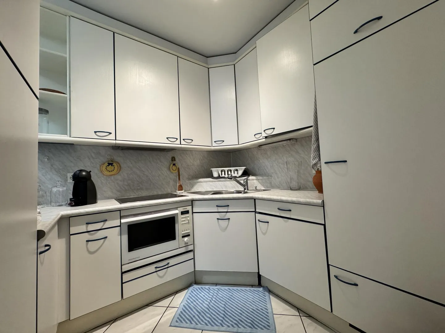 GELEGENHEIT - 3,5 ZIMMER MIT OFFENEM BLICK IN LUGANO SÜD - Foto 3 von 10