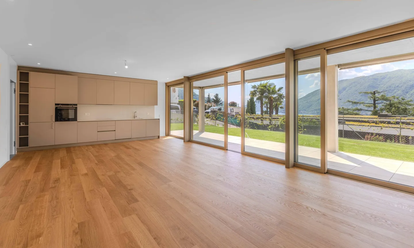 NUOVO 2.5 LOCALI CON GIARDINO E VISTA LAGO A BISSONE - Foto 6 di 9