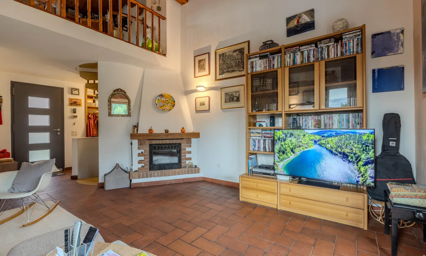 CASA A SCHIERA 3.5 LOCALI CON GIARDINO A CASTEL SAN PIETRO - Foto 3 di 9