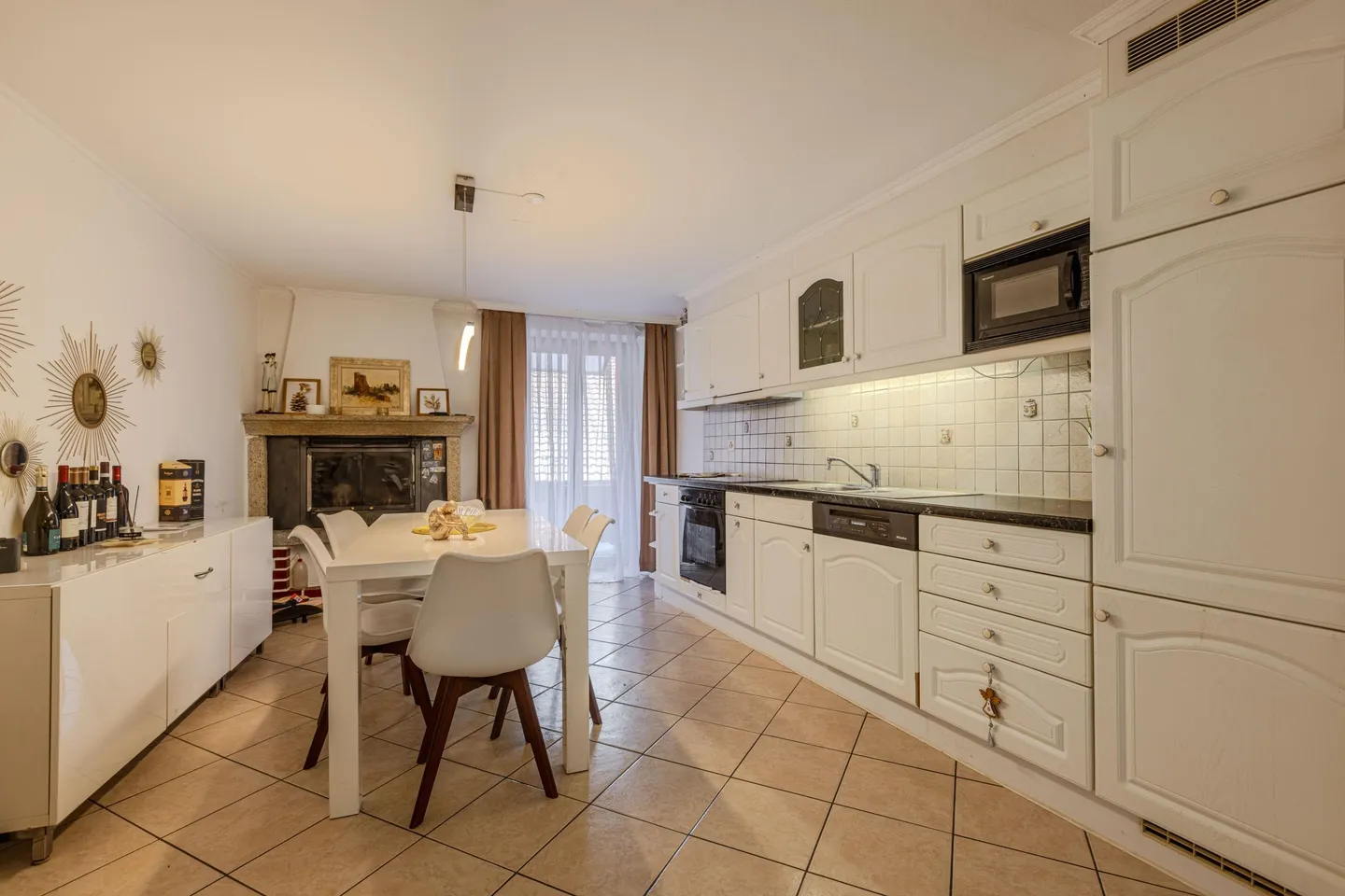 RENT TO BUY - SPLENDIDA VILLETTA 7.5 LOCALI NEL LOCARNESE - Photo 2 of 9