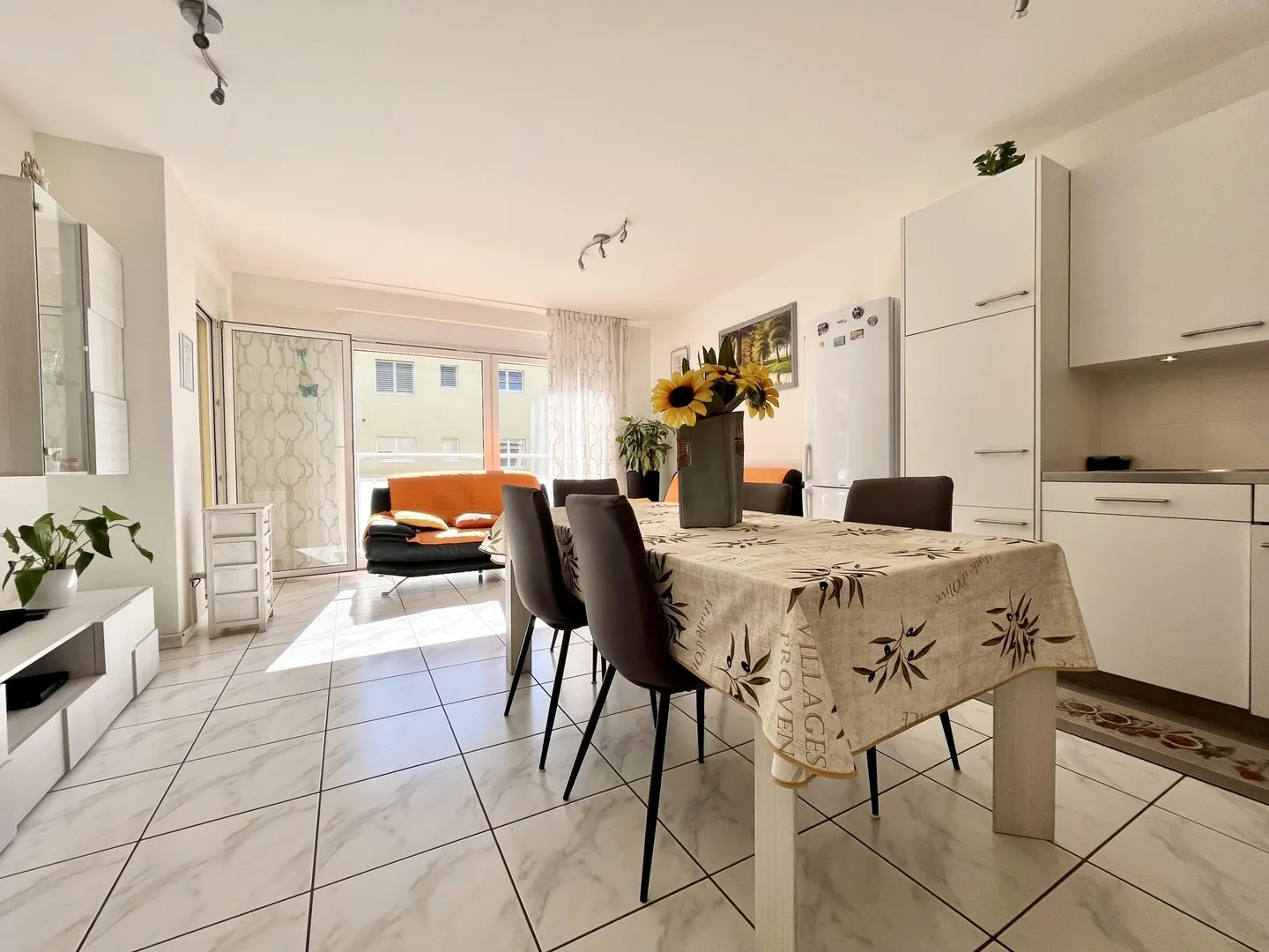 FOR RENT BEAUTIFUL 3.5 WITH GARDEN AND TERRACE IN MASSAGNO - Photo 4 of 9