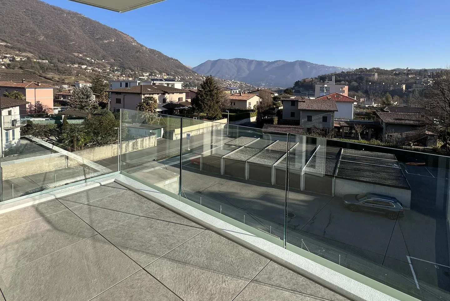 MODERN 2.5 ROOMS WITH TERRACE AND OPEN VIEW IN VACALLO - Photo 4 of 9