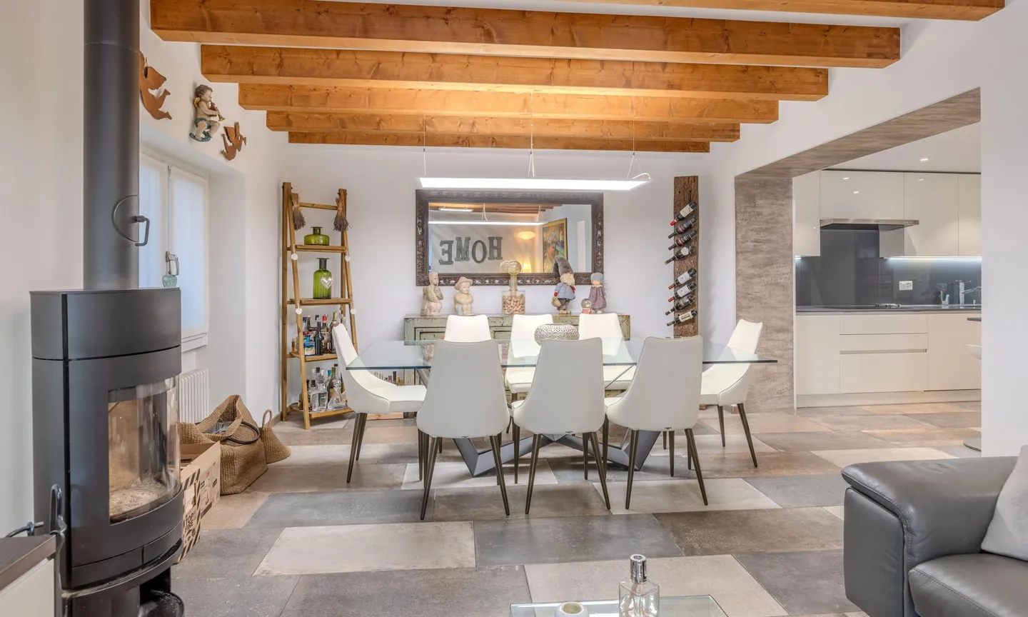 AFFASCINANTE CASA STORICA 5.5 LOCALI A MELIDE - Foto 1 di 9