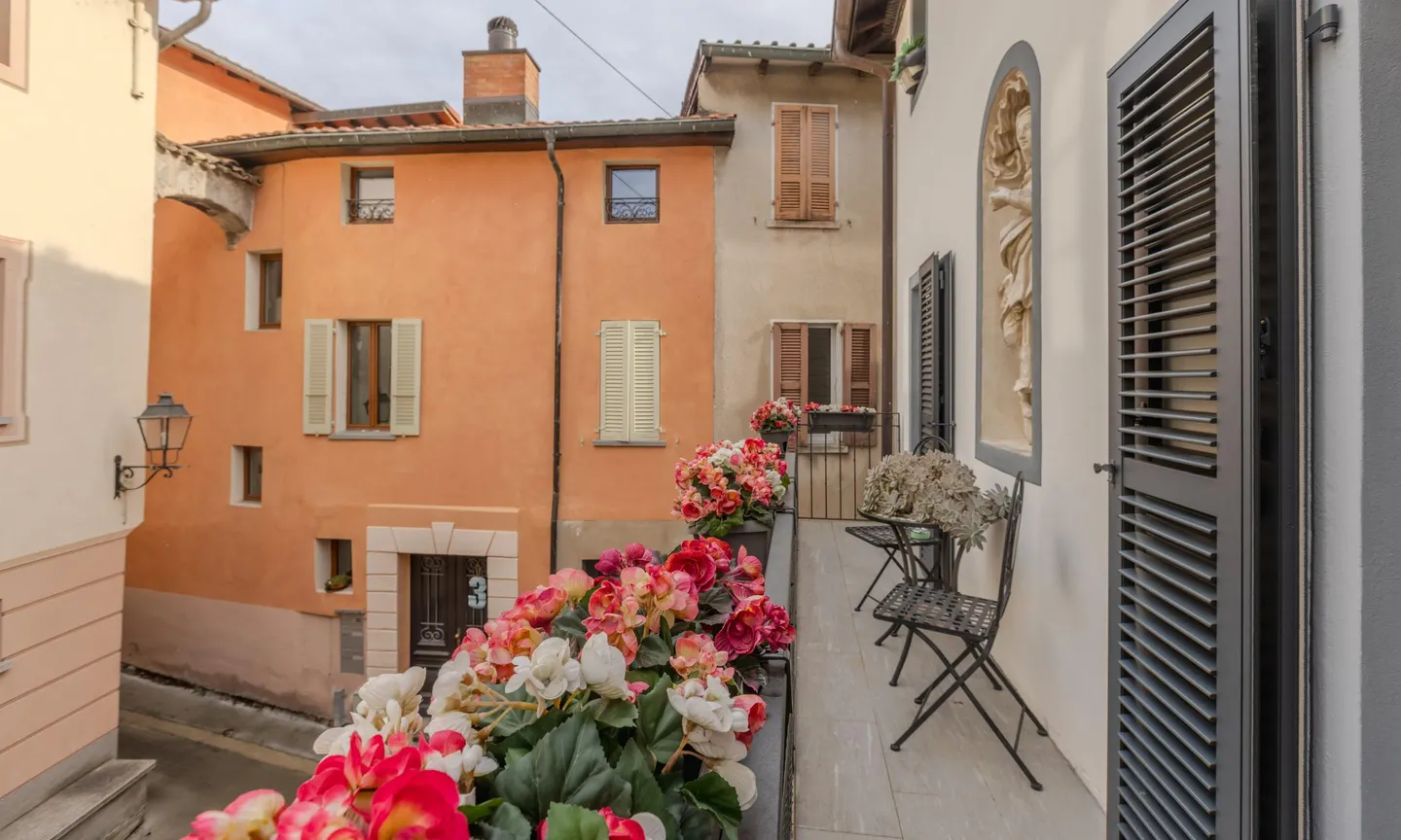 SUPERBE ET SPACIEUSE VILLA DE CHARME DE 5,5 PIÈCES À MELIDE - Photo 7 sur 13