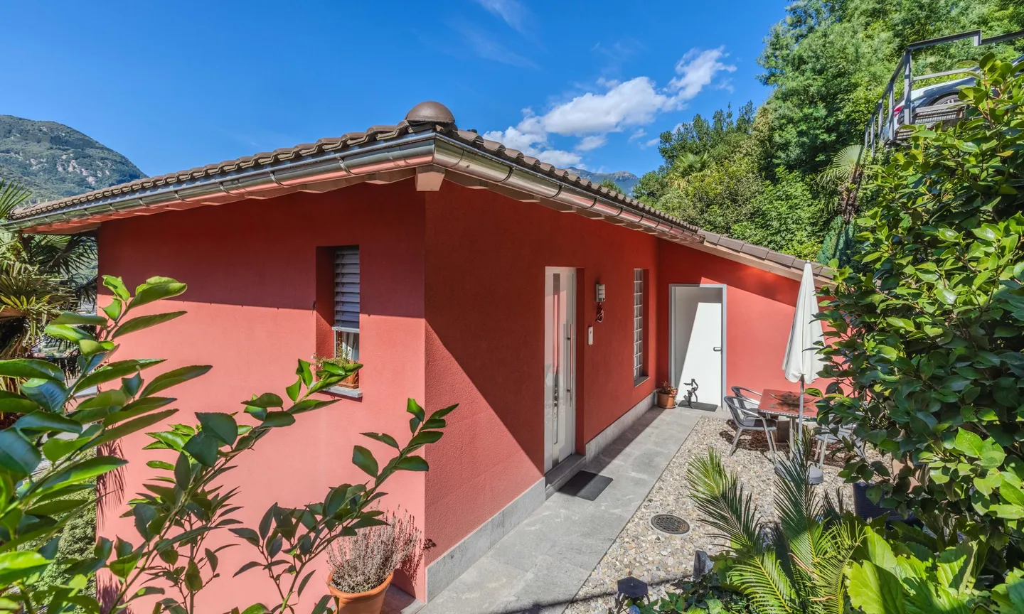 Charming Expandable Villa 4.5 Rooms in Bellinzona-Daro - Photo 2 of 9