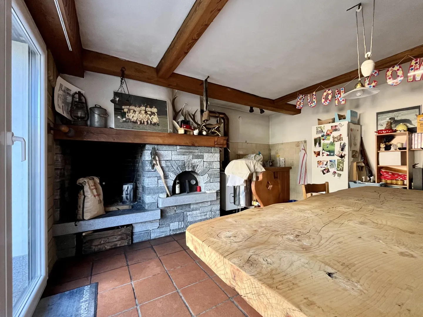 BRIGHT VILLA WITH 6 ROOMS, GROTTO, AND GARDEN IN GNOSCA - Photo 9 of 10