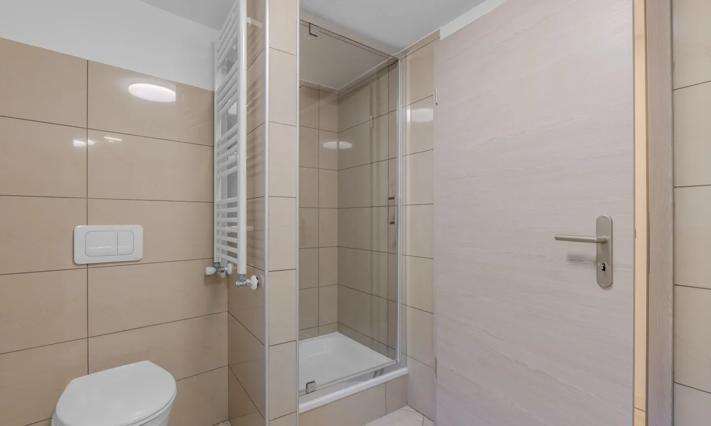Charming 2.5 Room Apartment in Sigirino - Photo 6 of 9