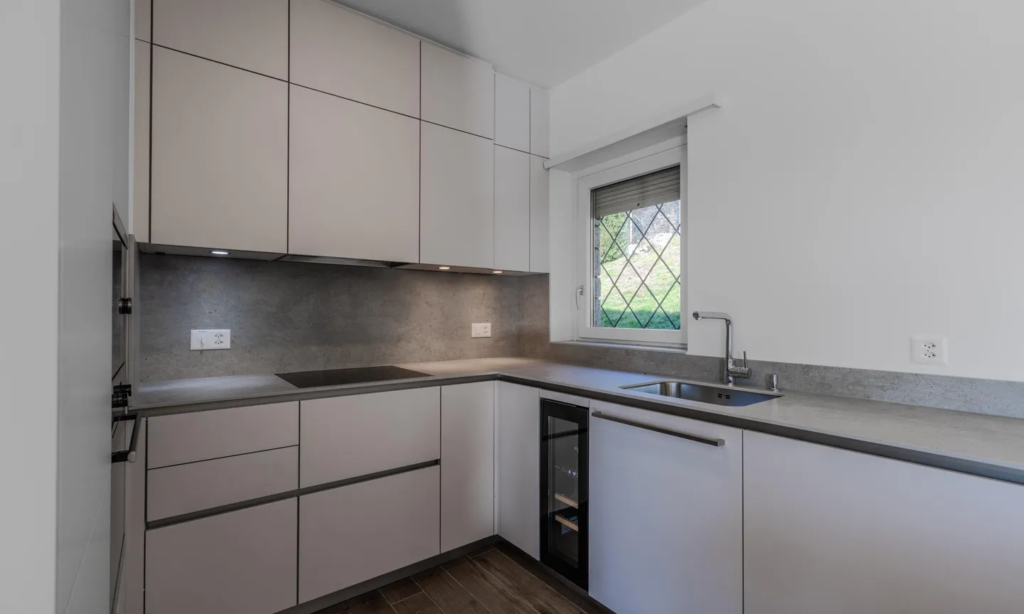 STUPENDA CASA DI MONTAGNA 3.5 LOCALI CON GIARDINO A LOPAGNO - Foto 3 di 10