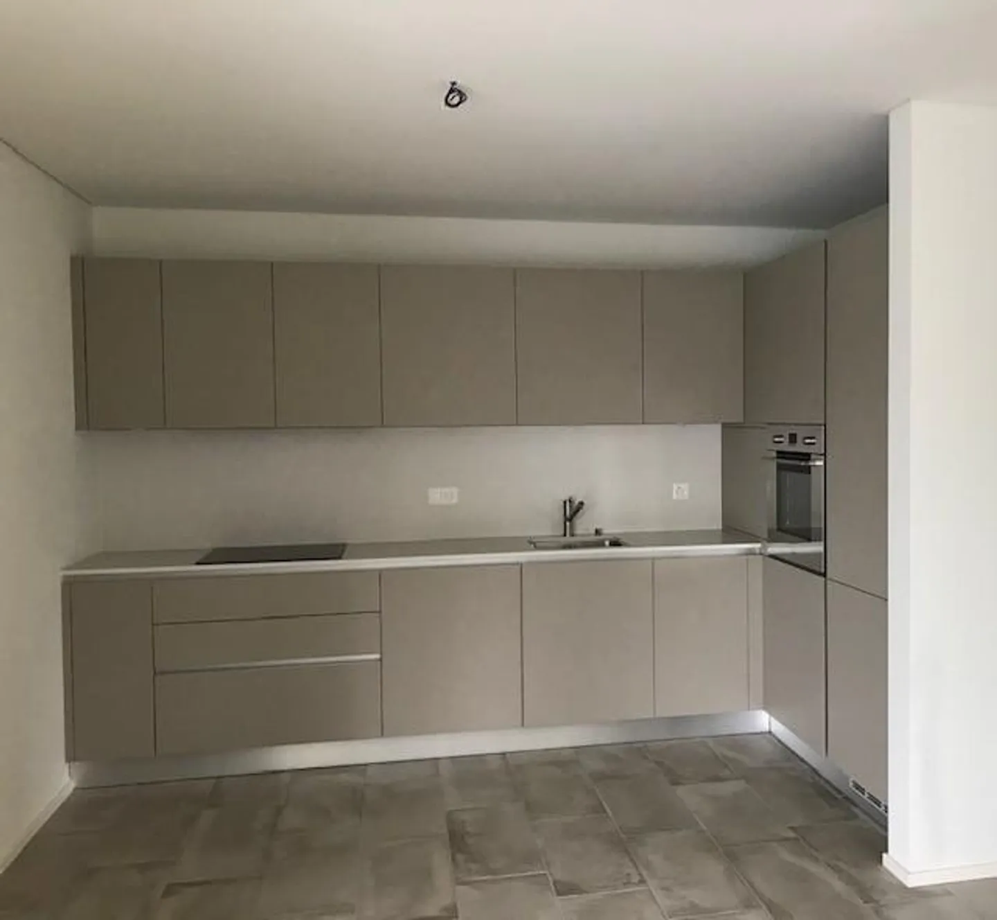 NEW AND MODERN 3.5 ROOMS IN VACALLO - Photo 3 of 9