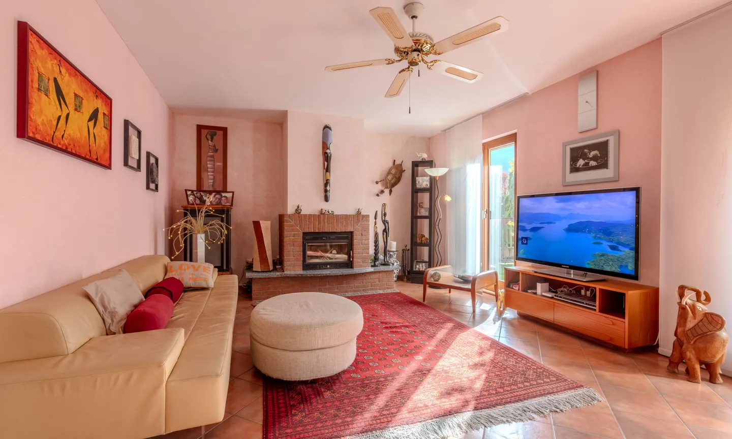 CASA 6.5 LOCALI CON GIARDINO E GROTTINO A RIVA SAN VITALE - Foto 4 di 9