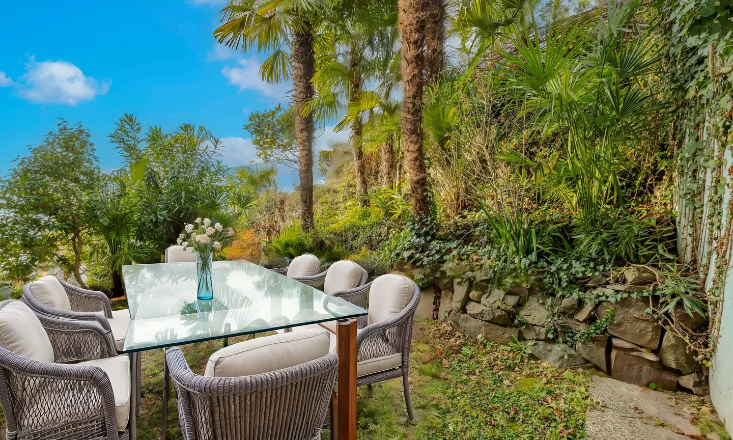BELLISSIMO 2.5 LOCALI VISTA LAGO CON TERRAZZA A ROVIO - Foto 8 di 9