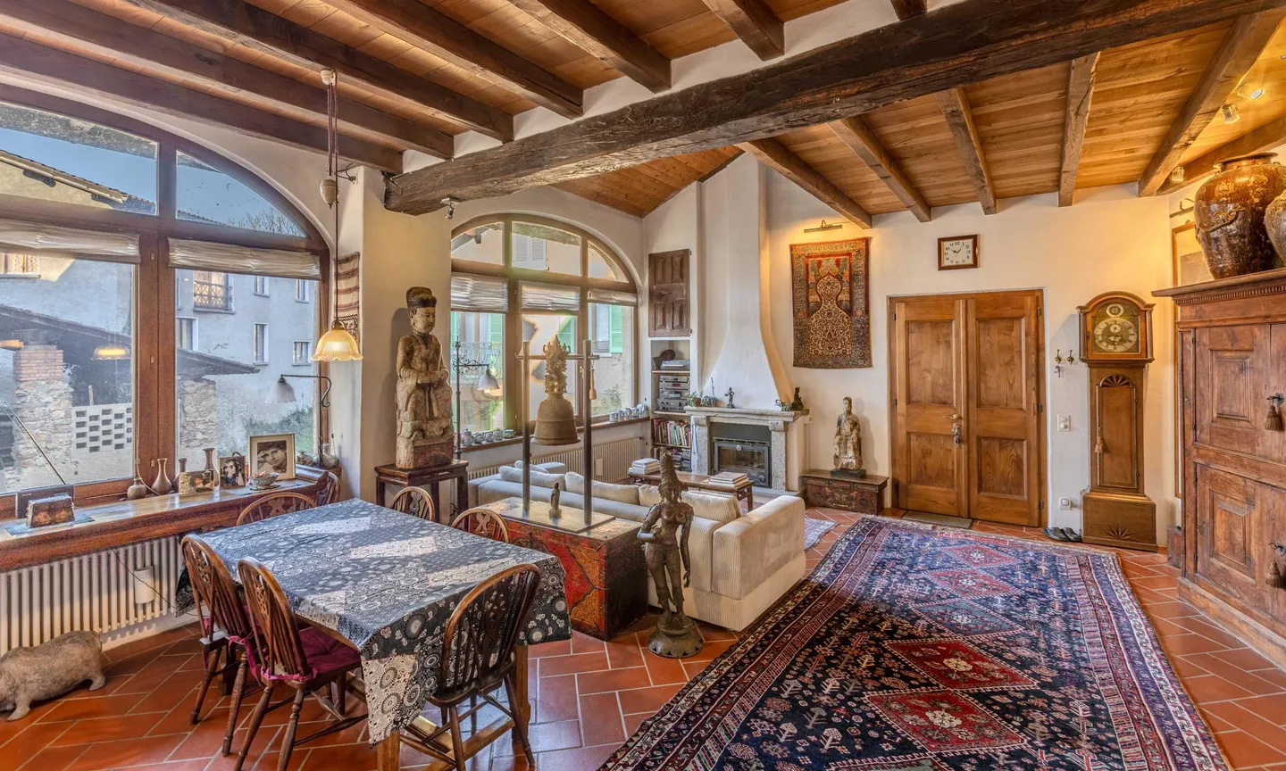 Faszinierendes 5,5-Zimmer-Haus mit Studio in Crogio - Foto 1 von 12