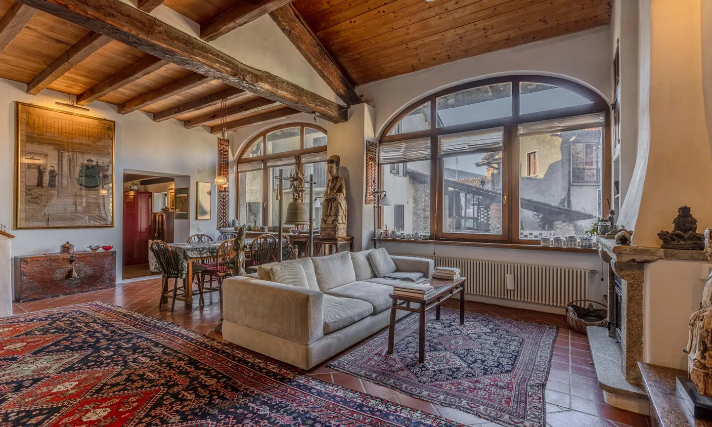 Faszinierendes 5,5-Zimmer-Haus mit Studio in Crogio - Foto 2 von 12