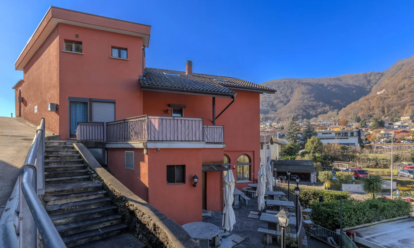 PALAZZINA A REDDITO 5% MISTO COMMERCIALE GRAVESANO - Foto 1 di 9