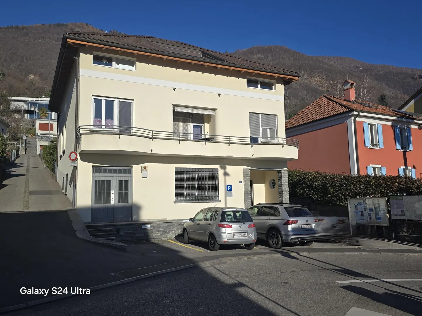 AFFARE - PALAZZINA DI 3 PIANI A REDDITO + POSTEGGI A LOCARNO - Foto 10 di 10