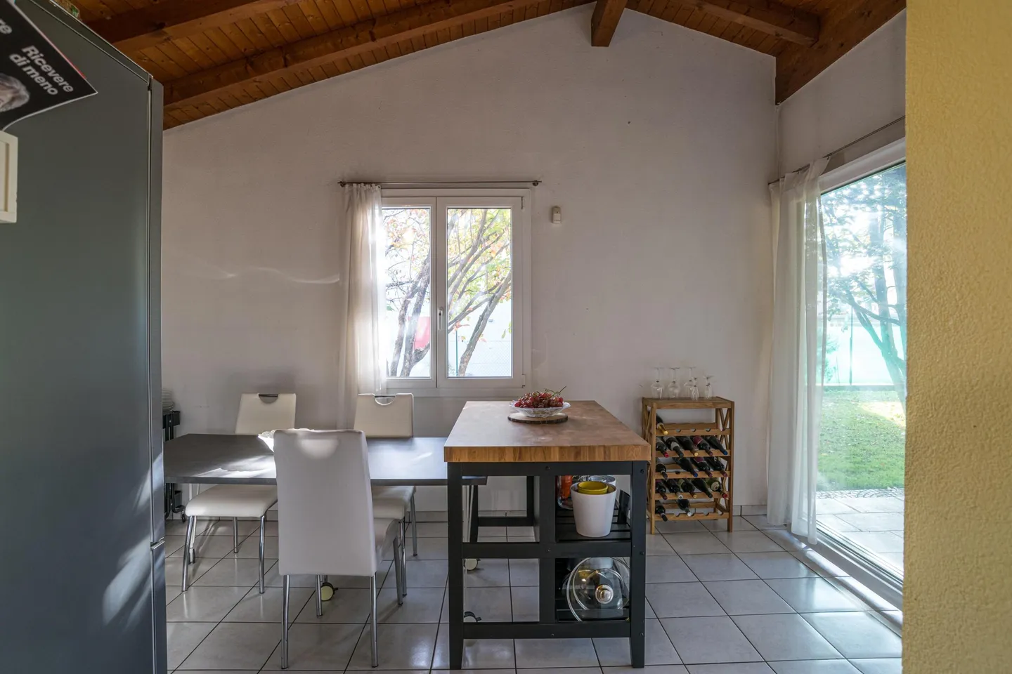 VILLA WITH 5.5 ROOMS AND CHARMING GARDEN IN LIGORNETTO - Photo 7 of 9