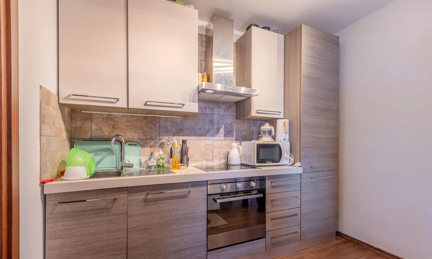 GRANDE CASA DI 7.5 LOCALI VISTA LAGO A BISSONE - Foto 8 di 9