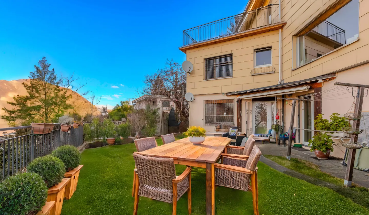 GRANDE CASA DI 7.5 LOCALI VISTA LAGO A BISSONE - Foto 9 di 9