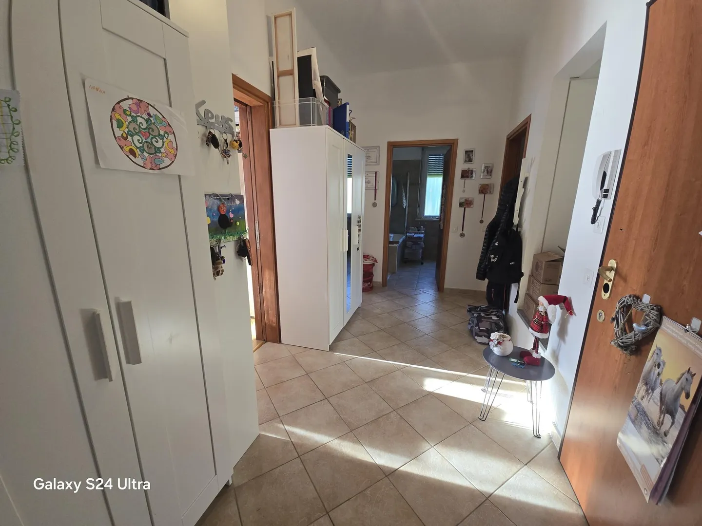 OCCASIONE - CASA BIFAMILIARE 7.5 CON AMPIO UFFICIO A LOCARNO - Foto 3 di 9