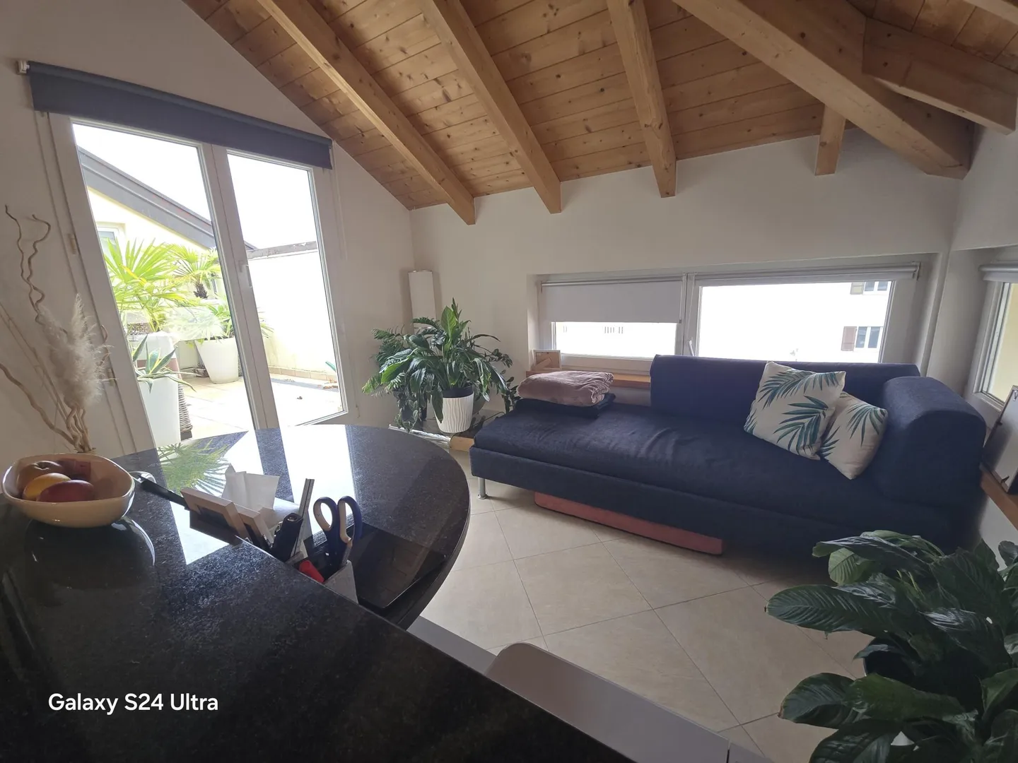 OCCASIONE - CASA BIFAMILIARE 7.5 CON AMPIO UFFICIO A LOCARNO - Foto 7 di 9