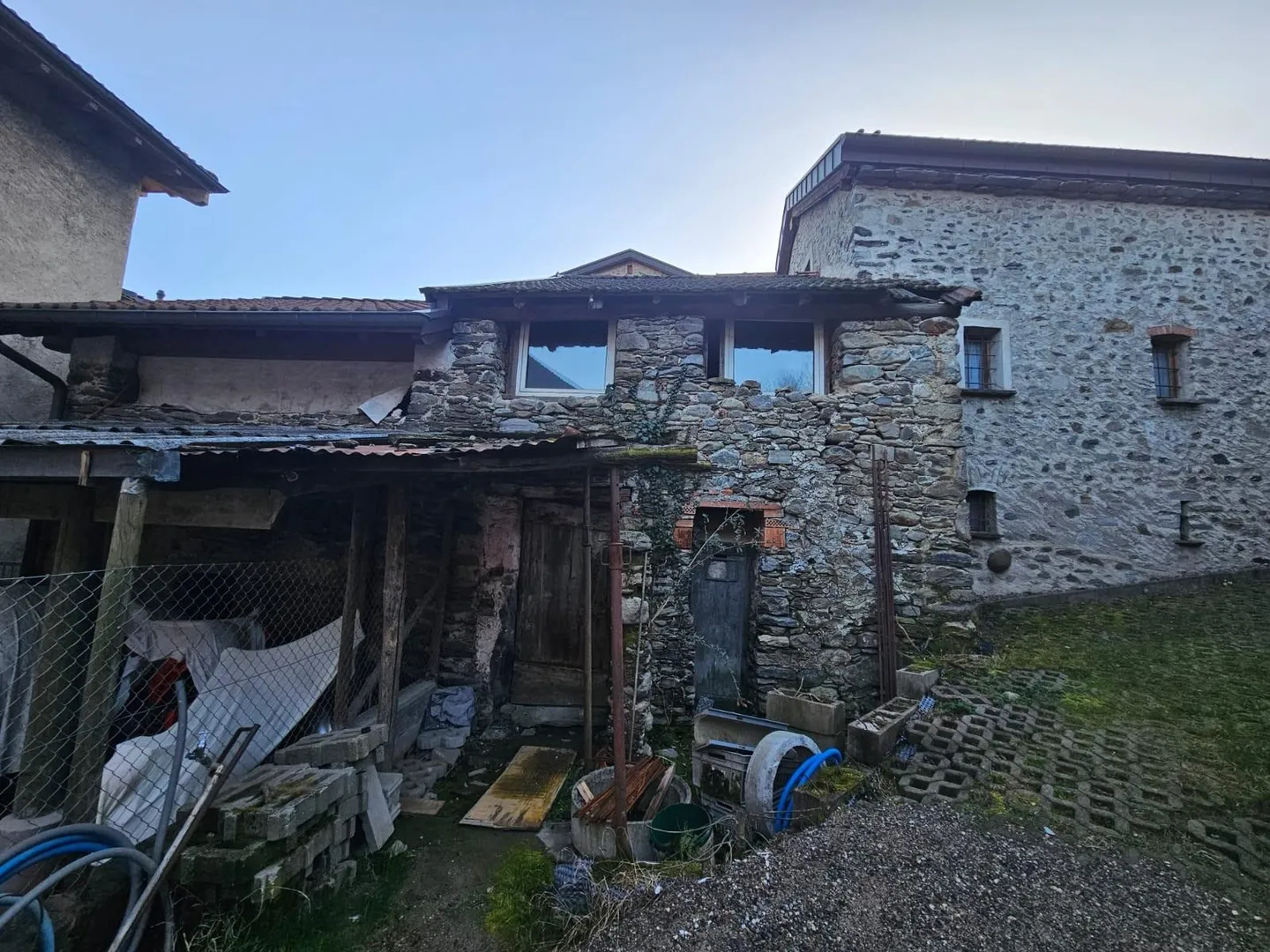 RUSTICO 2.5 LOCALI DA RISTRUTTURARE NEL NUCLEO DI SIGIRINO - Foto 1 di 2