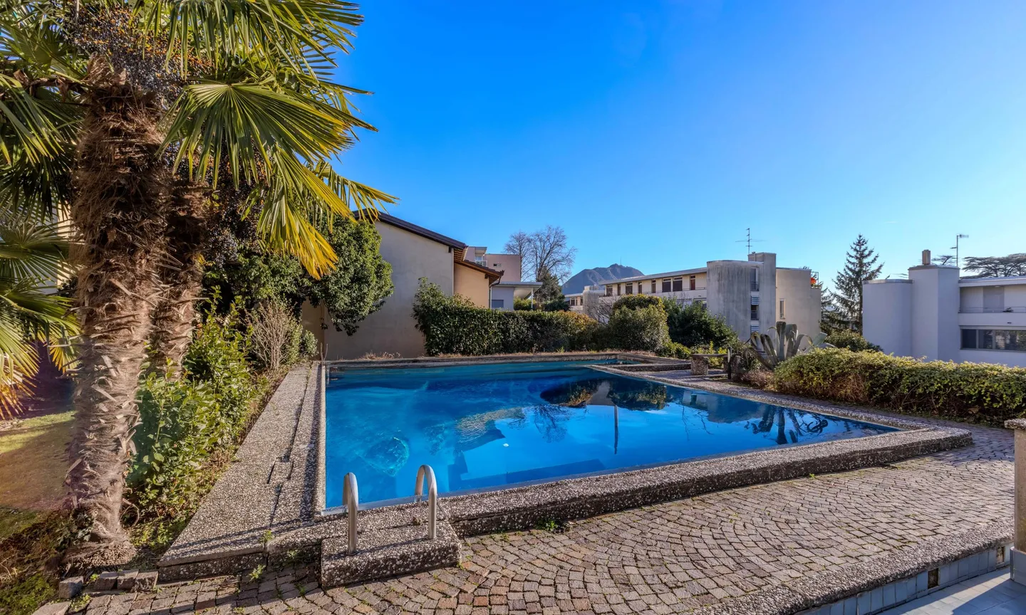 AFFARE - AMPIO 3.5 CON TERRAZZA E PISCINA A MASSAGNO-PORZA - Foto 1 di 9