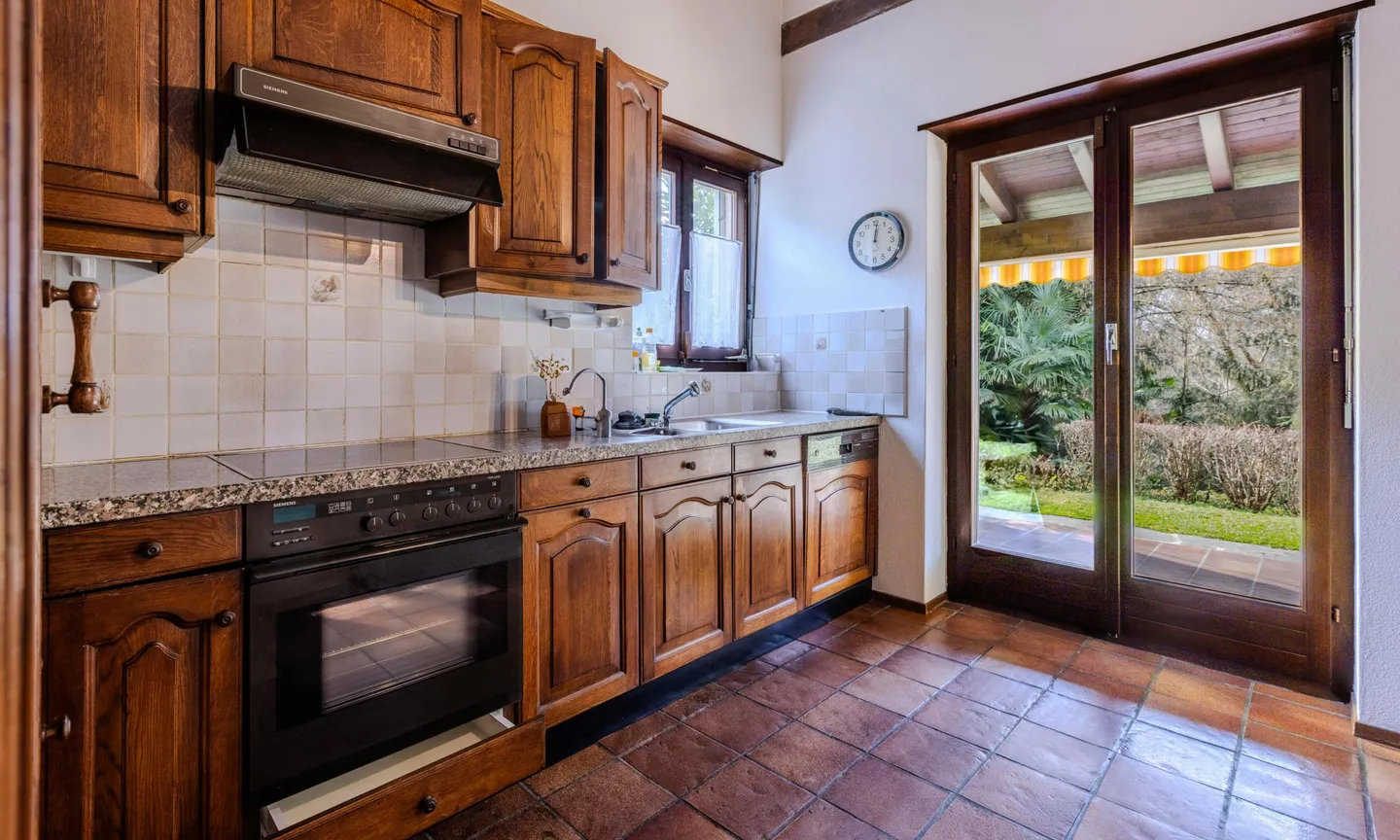 BELLISSIMA CASA UNIFAMILIARE 5.5 LOCALI AMPLIABILE A MUZZANO - Foto 4 di 9