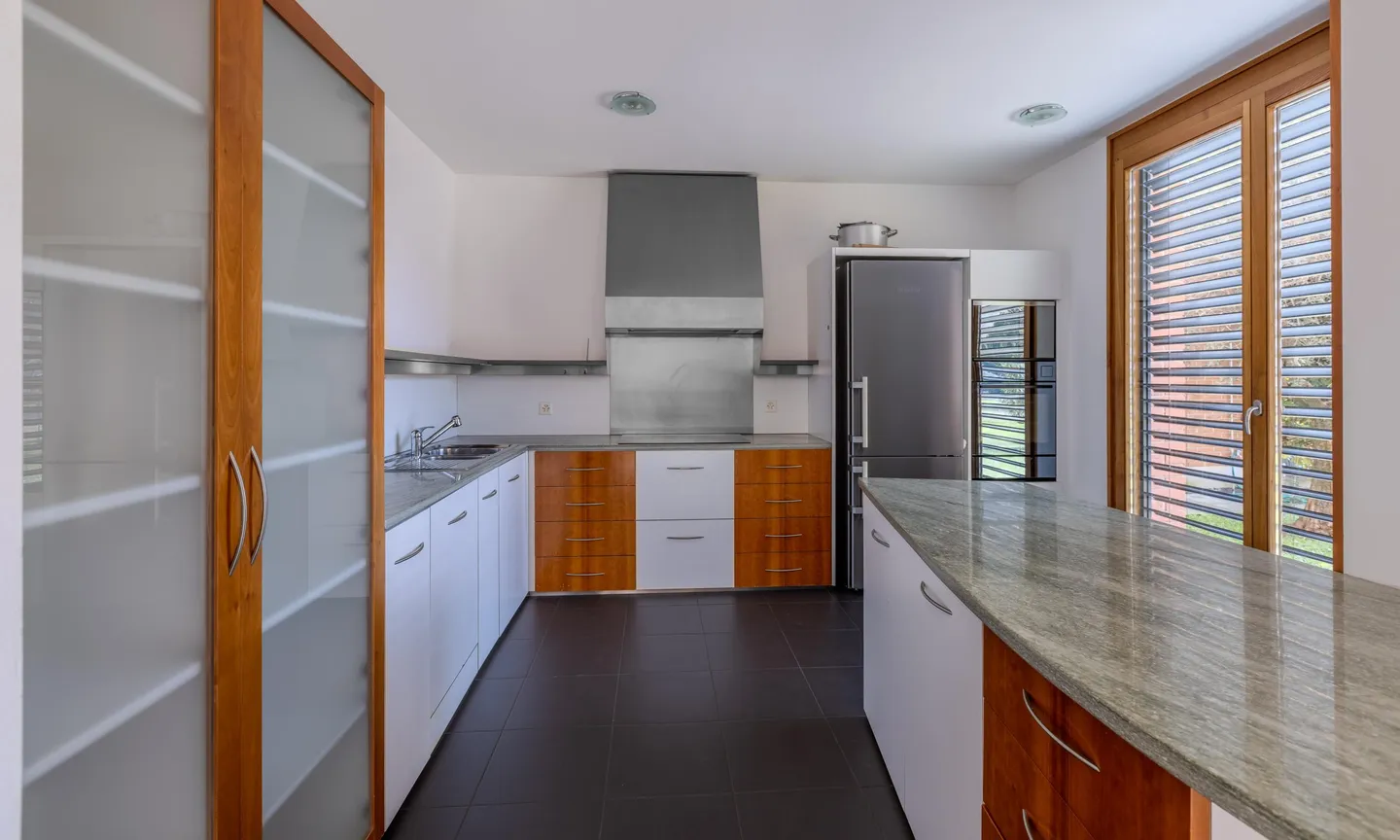 OTTIMA OCCASIONE - VILLA 6.5 LOC. DI OLTRE 300 MQ A BIOGGIO - Foto 3 di 12