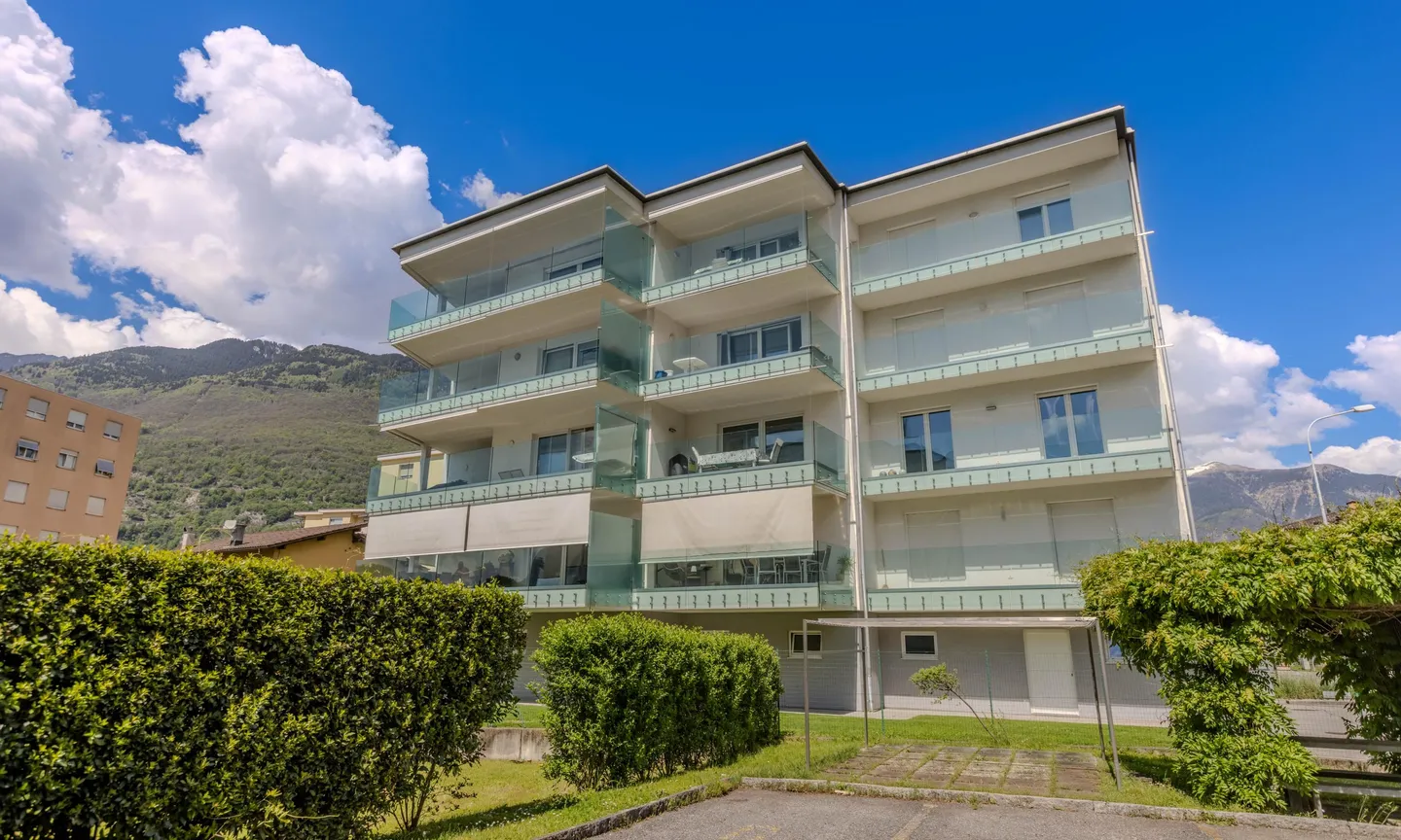 SCHÖNE 4.5 ZIMMER MIT TERRASSE IN BELLINZONA - Foto 9 von 9