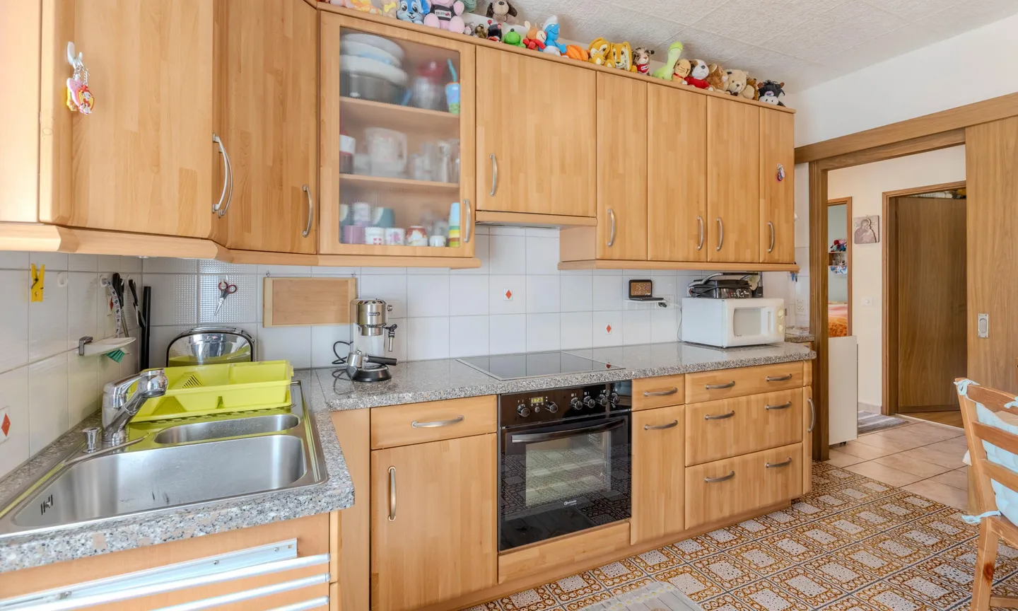 COMFORTABLE 4.5 ROOM HOUSE RENOVATED IN CADENAZZO - Photo 3 of 9