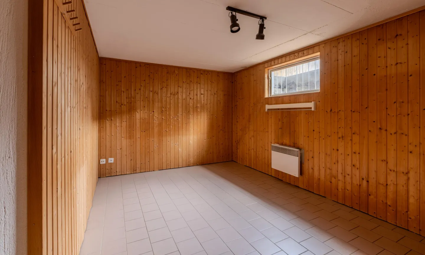 AFFAIRE - VILLA MITOYENNE 4.5 AVEC JARDIN À MUZZANO - Photo 8 sur 12