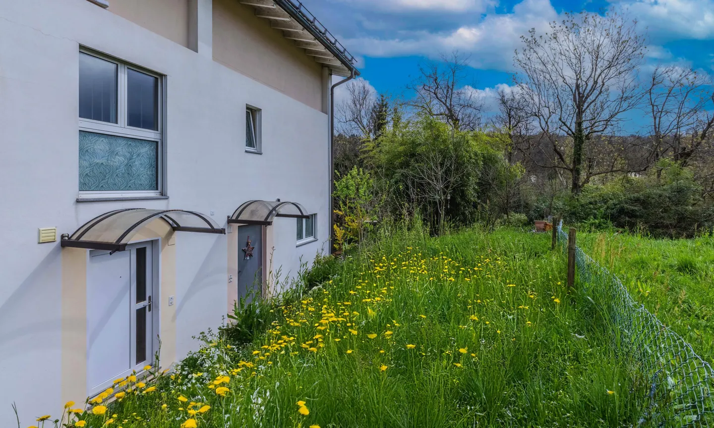 AFFAIRE - VILLA MITOYENNE 4.5 AVEC JARDIN À MUZZANO - Photo 9 sur 12