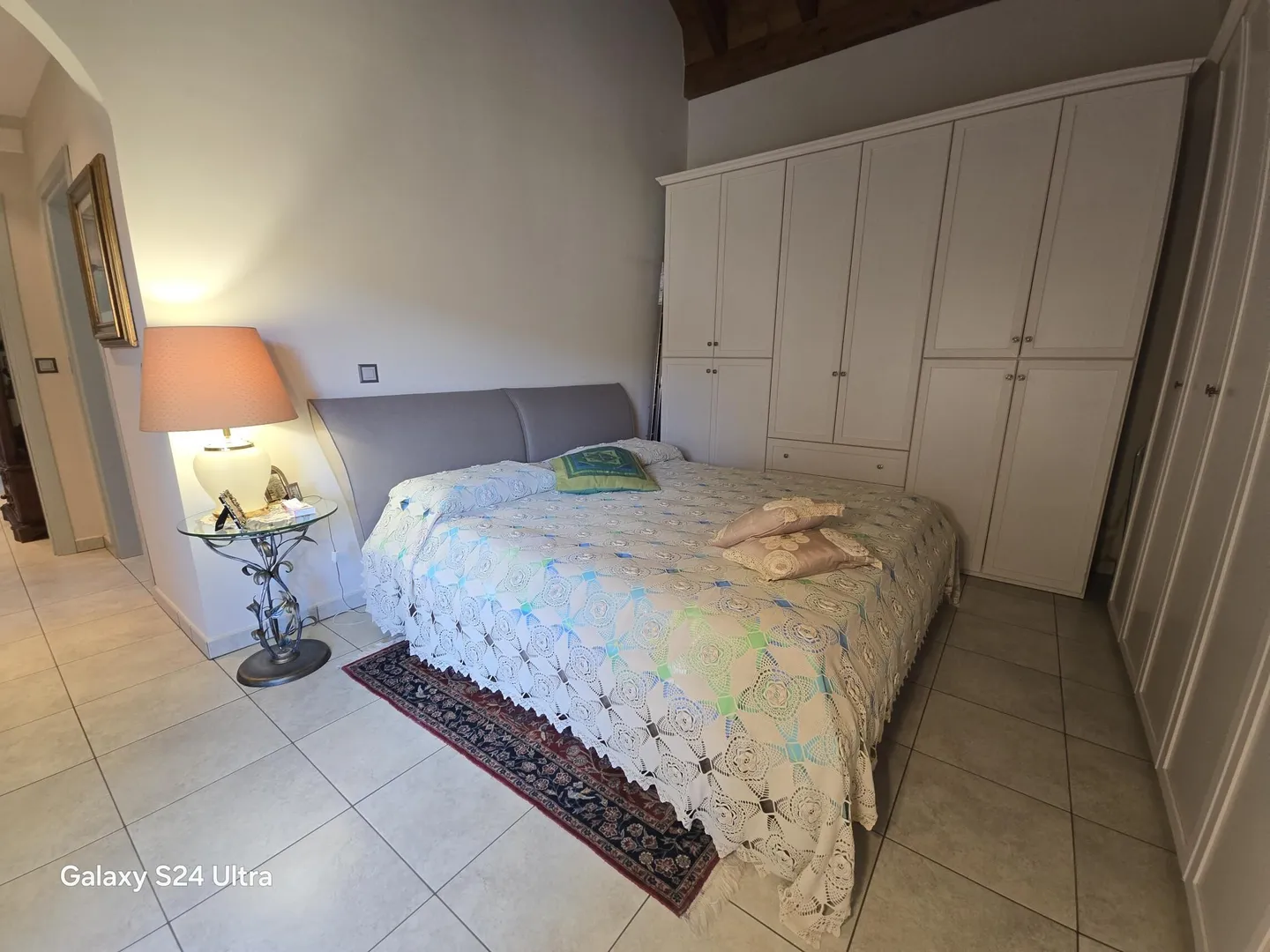 AFFITTASI ATTICO DUPLEX 6.5 LOC. CON TRE TERRAZZE A TAVERNE - Foto 7 di 9