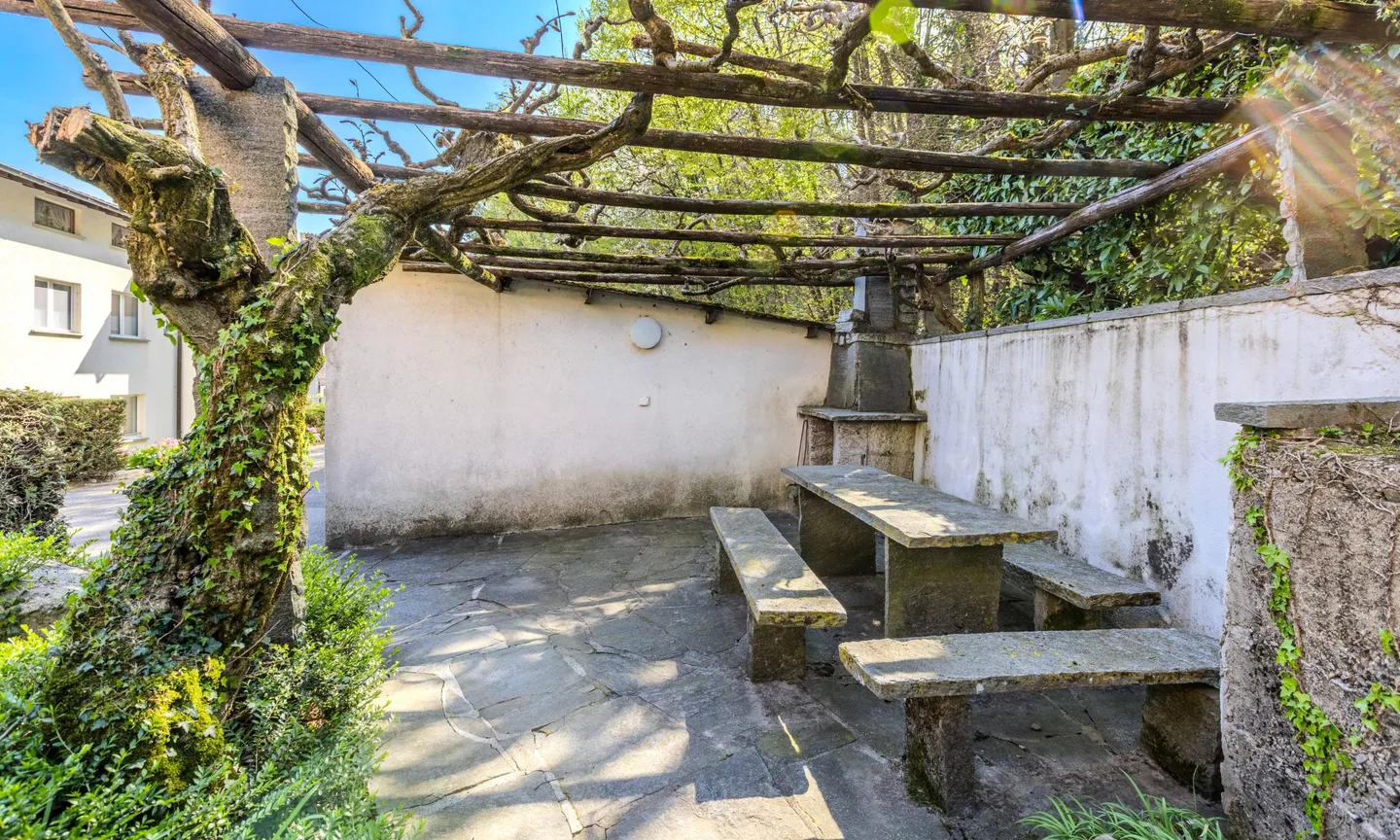 LUMINOSO 3.5 LOCALI COME NUOVO CON GIARDINO PRIVATO A CIONA - Photo 8 of 8