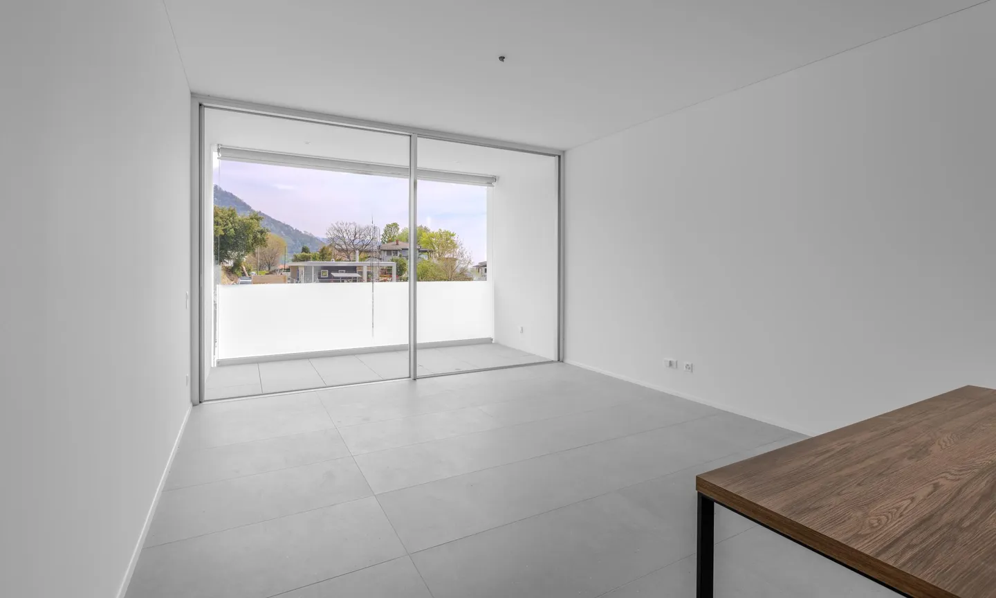NOUVEAU - SPACIEUX 2.5 PIÈCES AVEC TERRASSE À CASTEL SAN PIETRO - Photo 2 sur 10