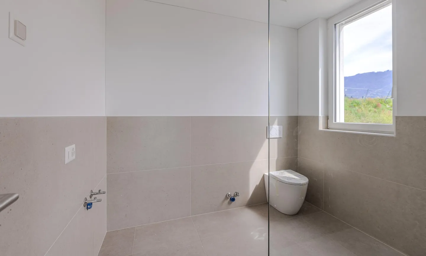 NOUVEAU - SPACIEUX 3.5 PIÈCES AVEC TERRASSE À CASTEL SAN PIETRO - Photo 9 sur 10