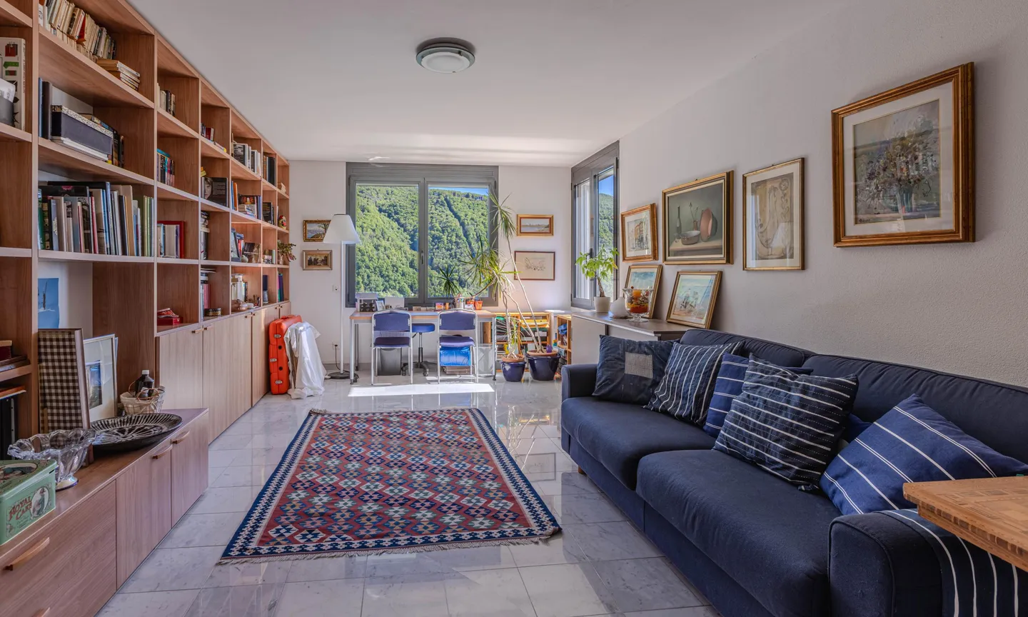 MODERNE VILLA MIT 5.5 ZIMMERN UND SEEBLICK IN VICO MORCOTE - Foto 8 von 9