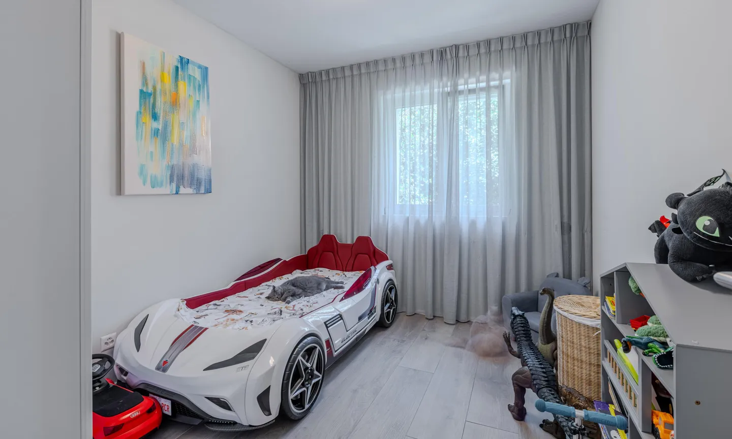 HELL UND MODERN 4.5 ZIMMER IN EINER WOHNGEGEND IN LUGANO - Foto 7 von 9