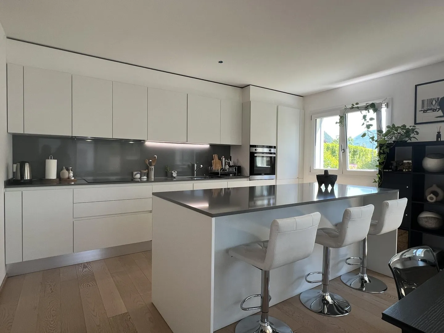 ELEGANTE APPARTAMENTO 3.5 LOCALI CON TERRAZZA A VACALLO - Foto 2 di 8