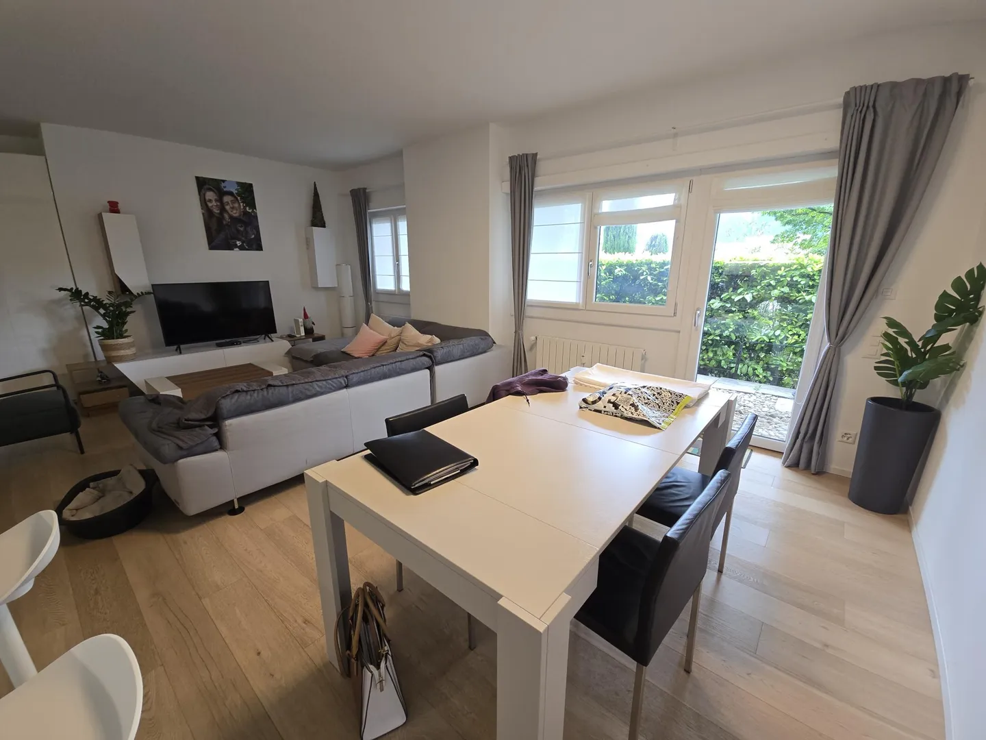 SPAZIOSO 2.5 LOCALI MODERNO CON GIARDINETTO A LUGANO - Foto 5 di 9