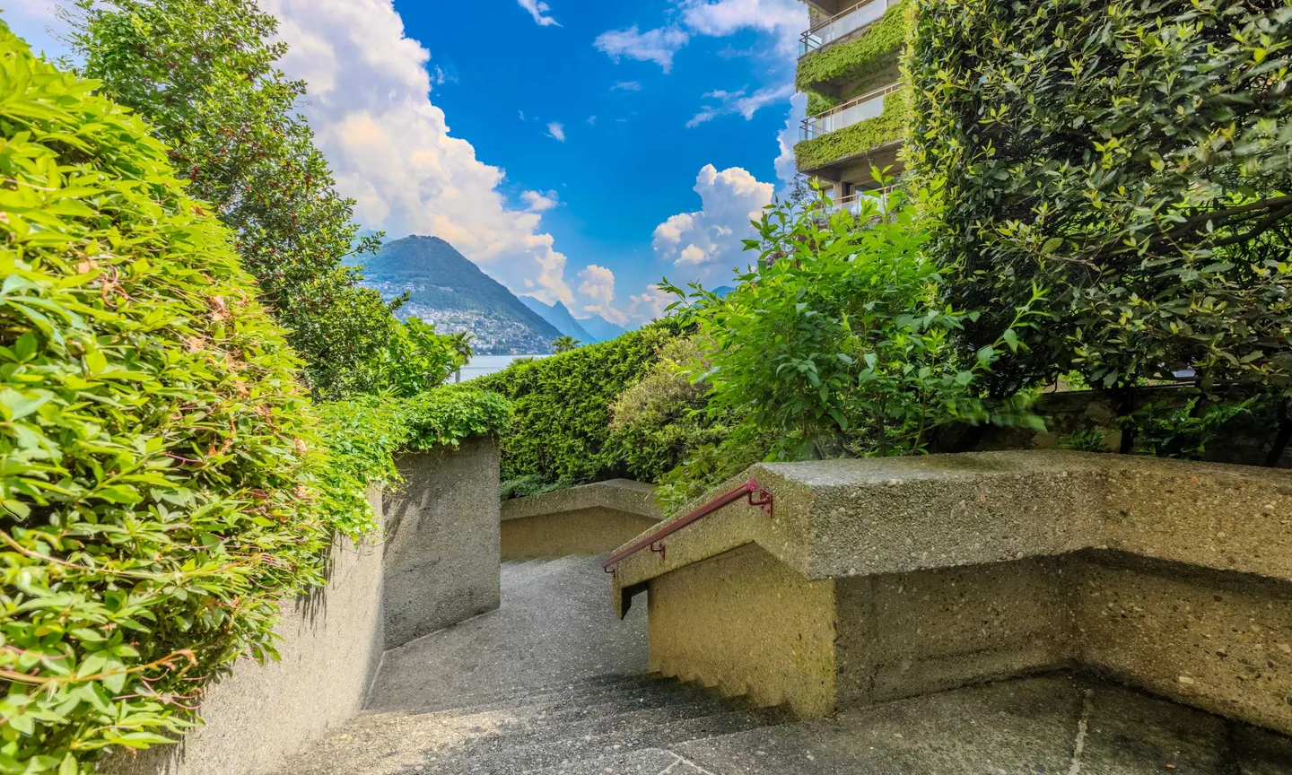 STUPENDO 3.5 LOCALI FRONTE LAGO A LUGANO PARADISO - Foto 8 di 9