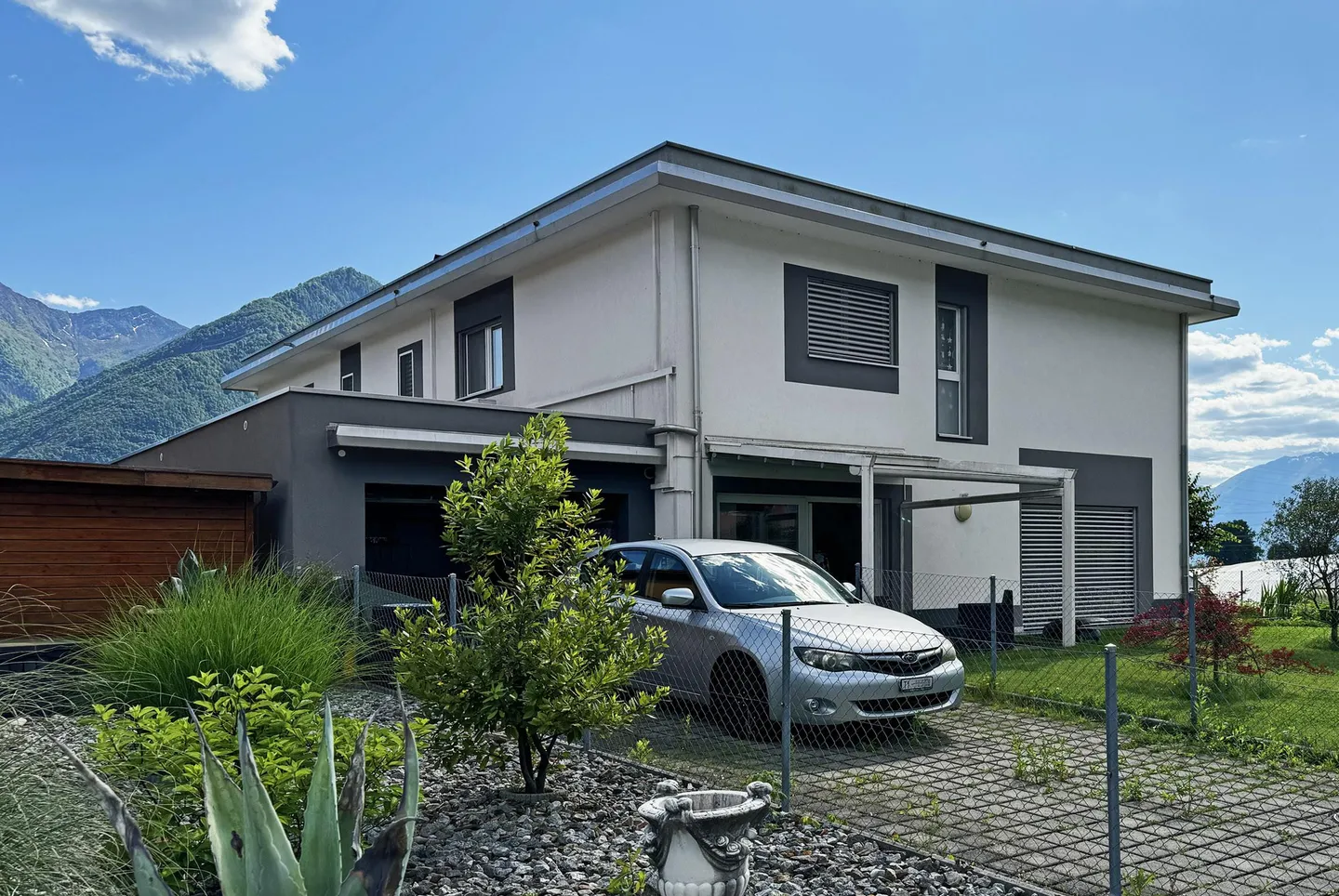 MODERN HOUSE 4.5 ROOMS WITH GARDEN AND GARAGE IN CUGNASCO - Photo 9 of 9