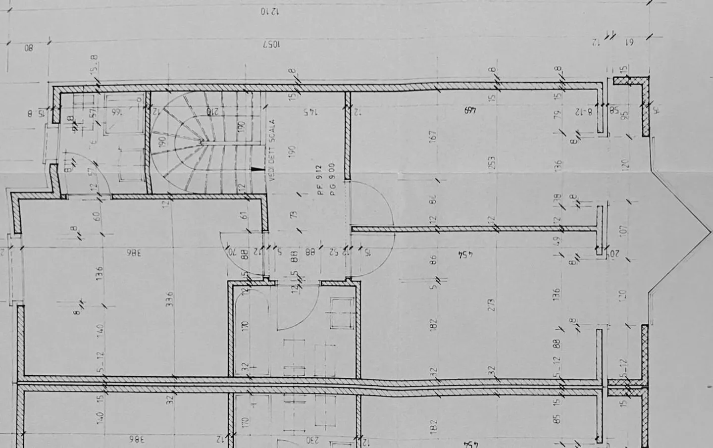 ENDREIHENHAUS MIT 5.5 ZIMMERN IN VERNATE - Foto 13 von 13